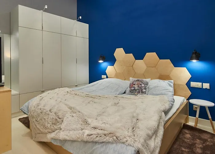 Orangehomes Unique Design 3 Bathrooms Flat *