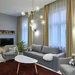 Orangehomes Unique Design 3 Bathrooms Flat アパート