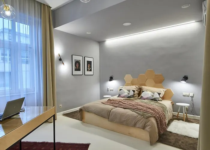 Orangehomes Unique Design 3 Bathrooms Flat דירה *