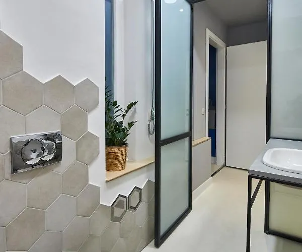 Orangehomes Unique Design 3 Bathrooms Flat * בודפשט